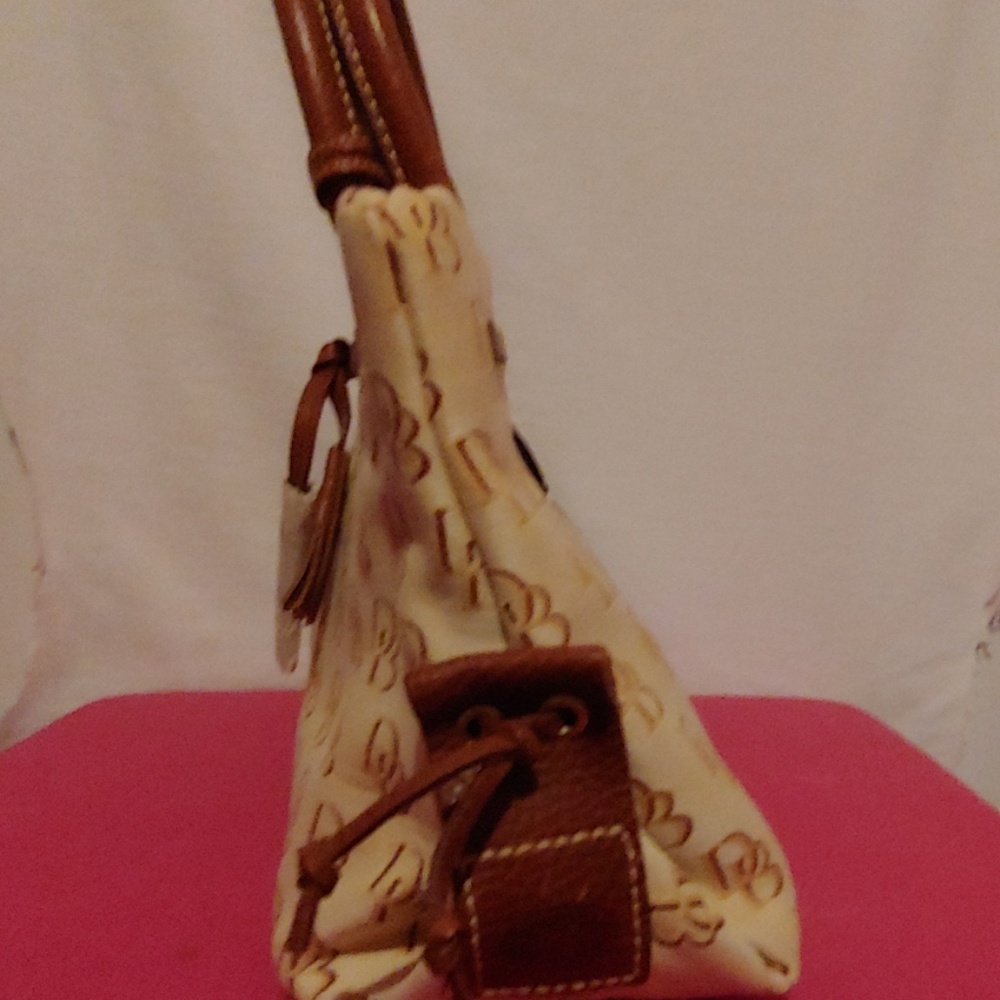 Dooney & Bourke purse - Picture 2 of 3